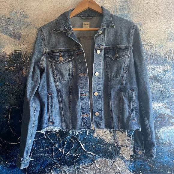 Cropped Gap Denim Jacket - Picture 2 of 3